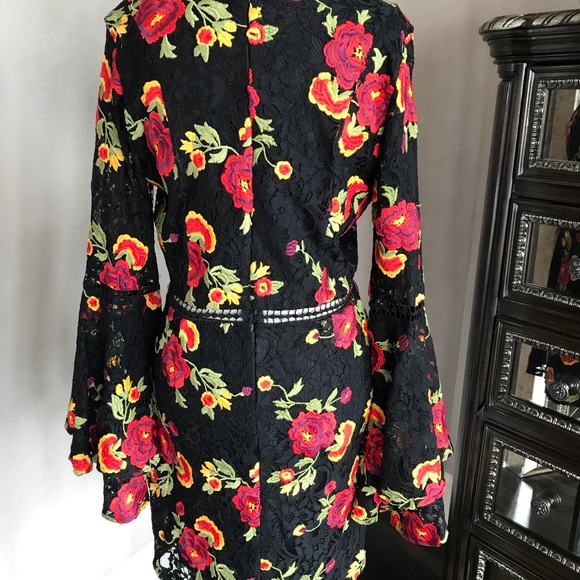 Dress - Picture 3 of 7